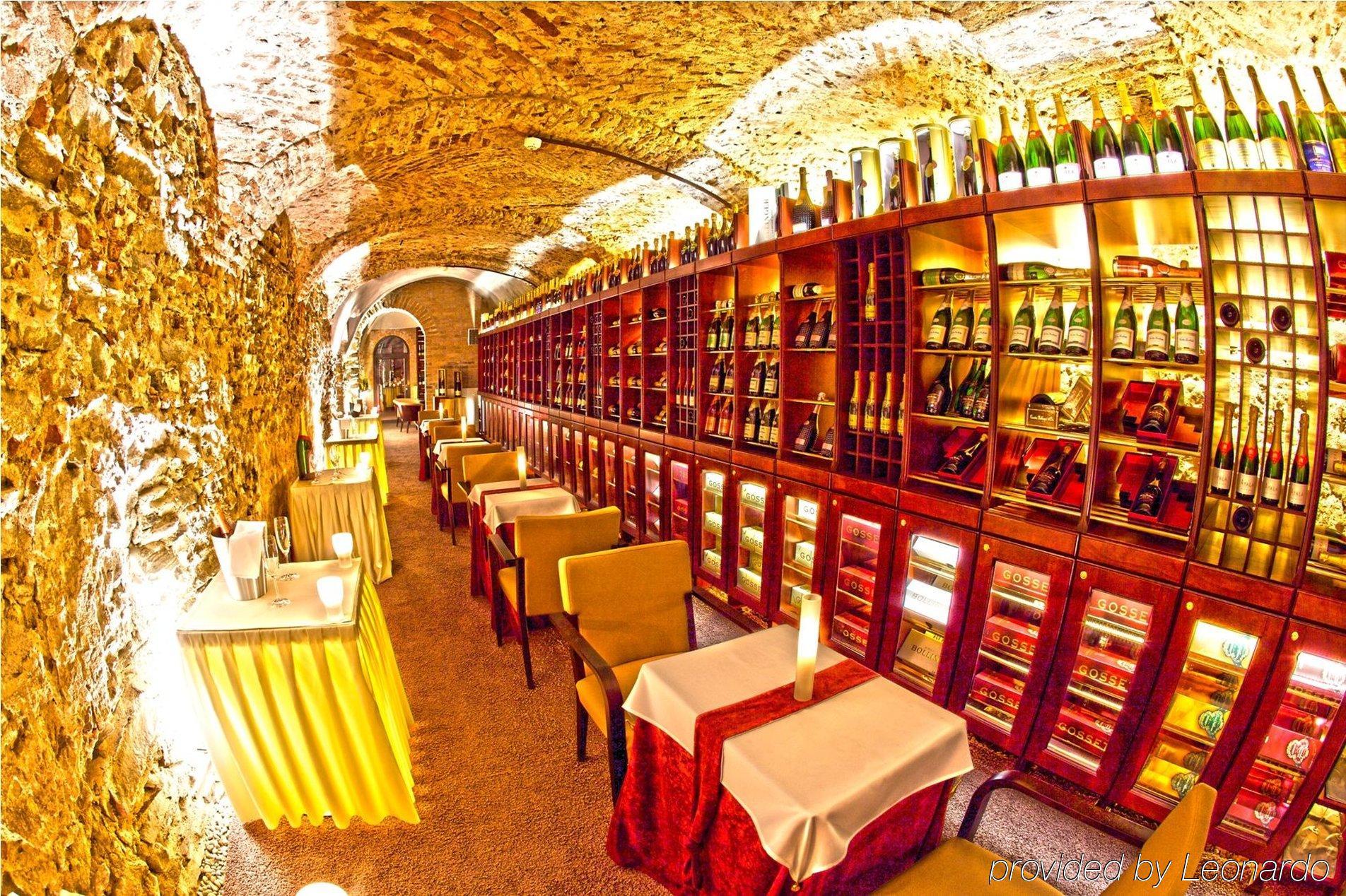 Boutique Hotel Zlaty Dukat Košice Restaurante foto